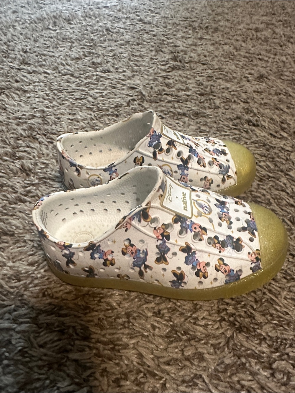 Native Disneys 50th anniversary childrens shoes  h - Picture 6 of 7